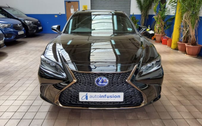 2025 Lexus Es