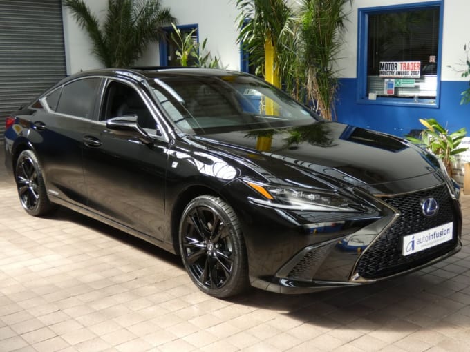 2025 Lexus Es