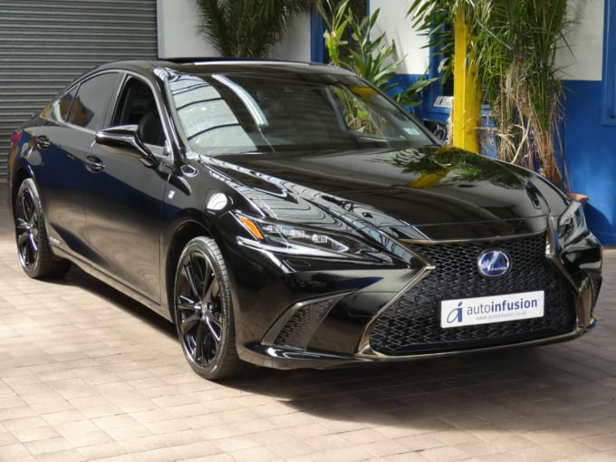 2025 Lexus Es