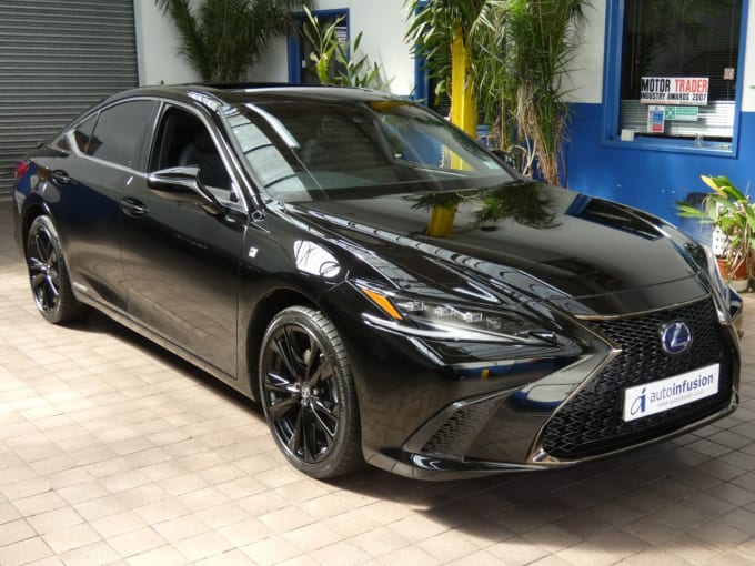 2025 Lexus Es