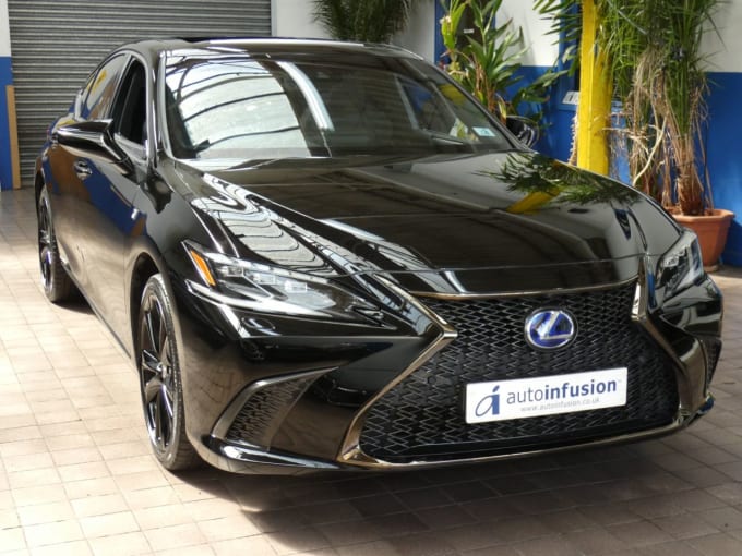 2025 Lexus Es