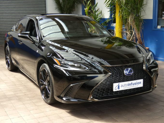 2025 Lexus Es