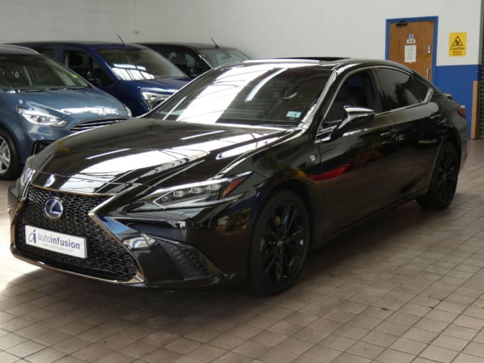 2025 Lexus Es