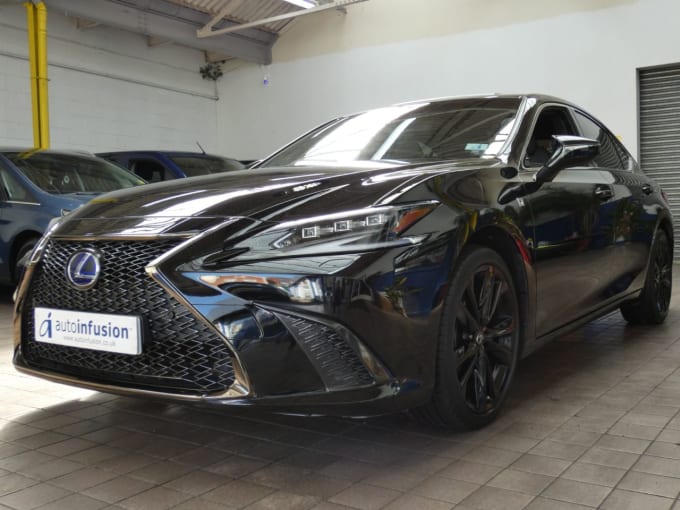 2025 Lexus Es
