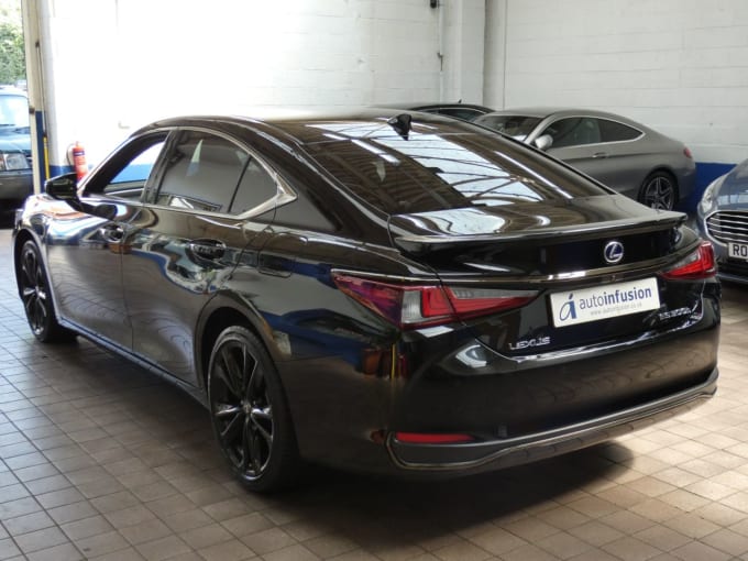 2025 Lexus Es