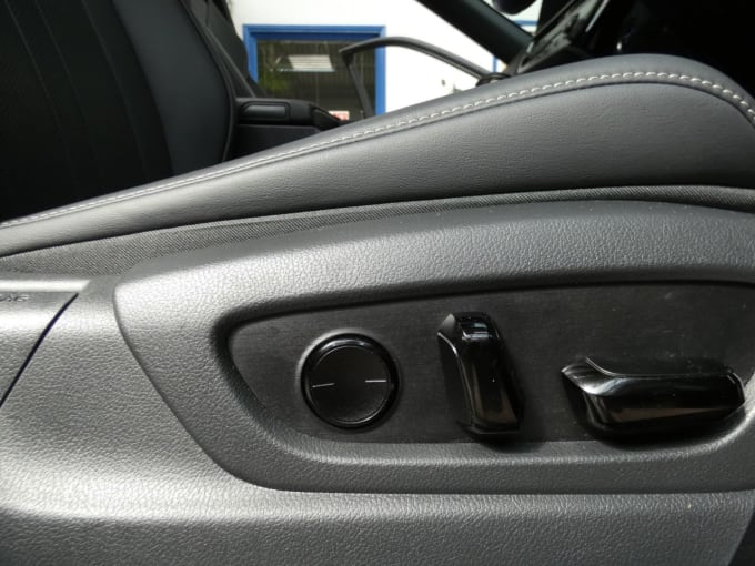 2025 Lexus Es