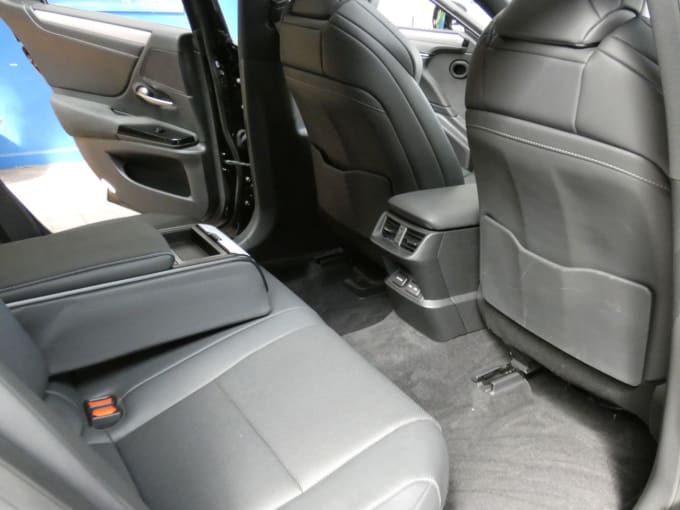 2025 Lexus Es