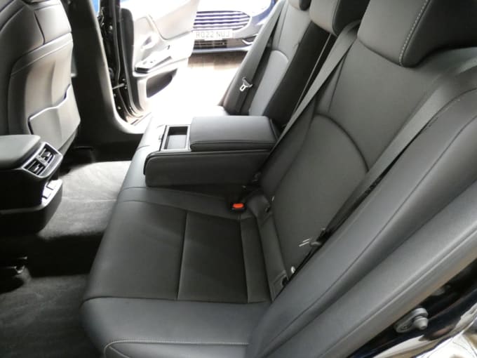 2025 Lexus Es