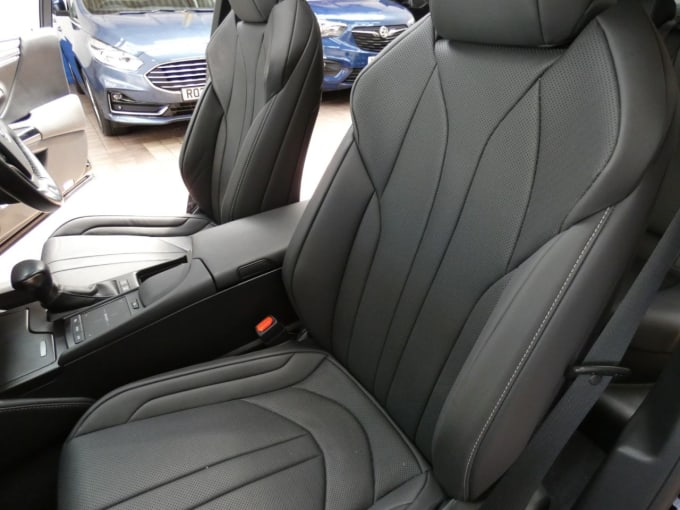 2025 Lexus Es