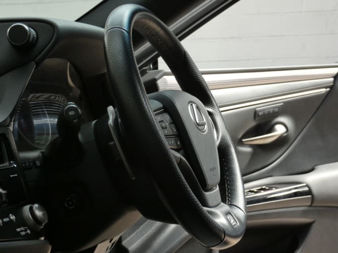 2025 Lexus Es