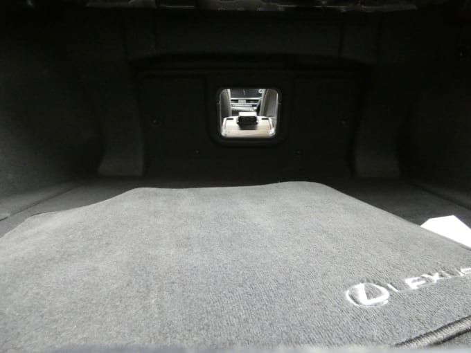 2025 Lexus Es