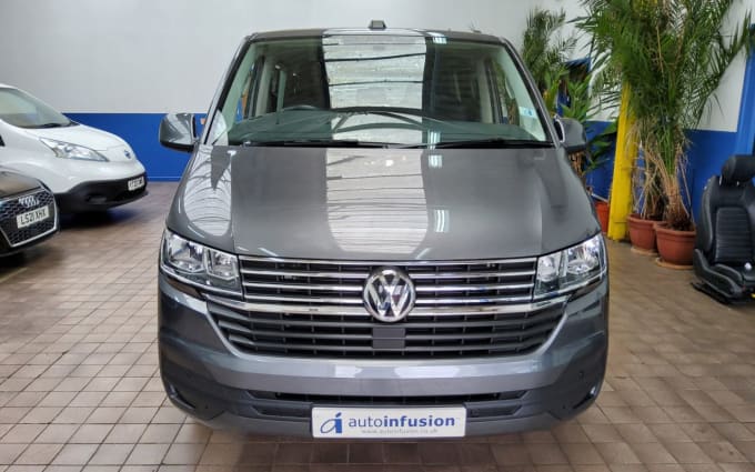 2025 Volkswagen Transporter Shuttle