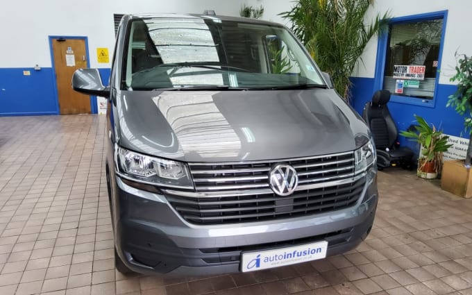 2025 Volkswagen Transporter Shuttle