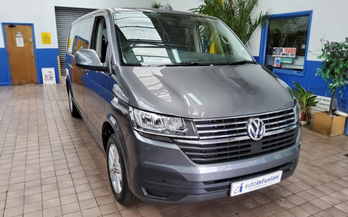 2025 Volkswagen Transporter Shuttle