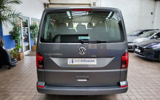 2025 Volkswagen Transporter Shuttle