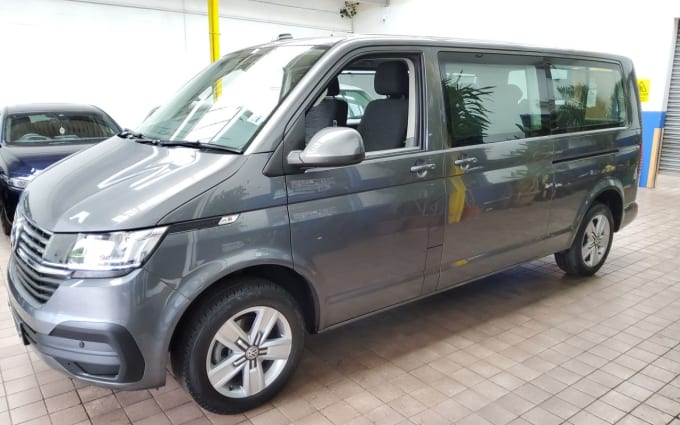 2025 Volkswagen Transporter Shuttle