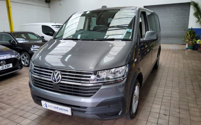 2025 Volkswagen Transporter Shuttle