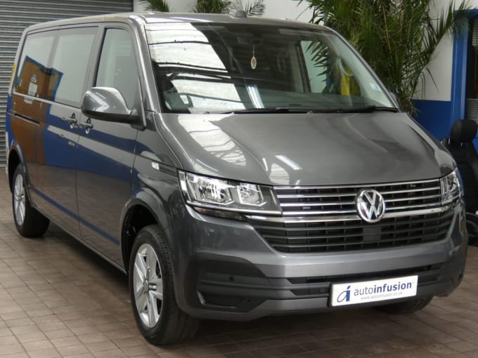 2025 Volkswagen Transporter Shuttle
