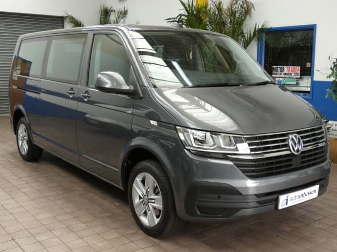 2025 Volkswagen Transporter Shuttle