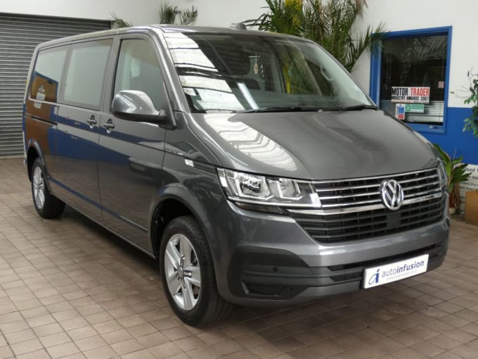 2025 Volkswagen Transporter Shuttle