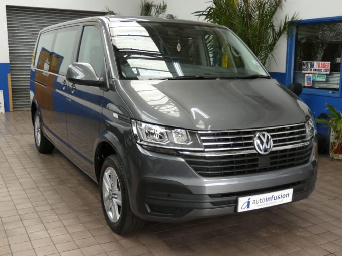 2025 Volkswagen Transporter Shuttle
