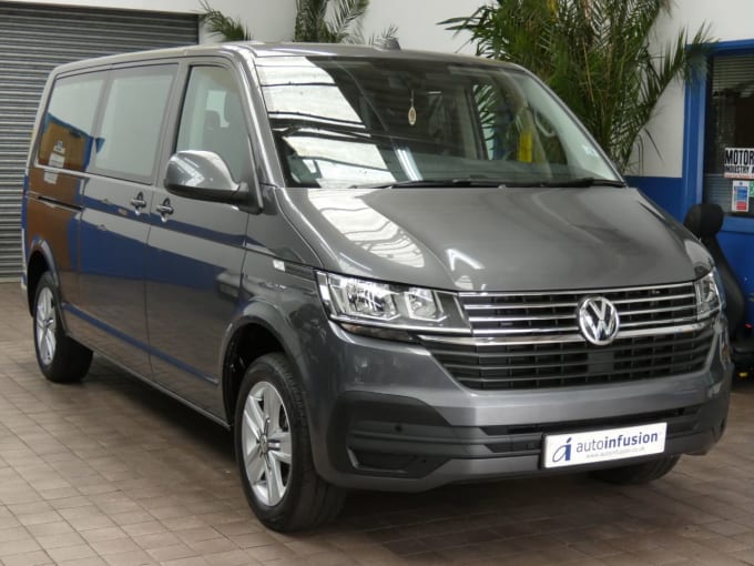 2025 Volkswagen Transporter Shuttle