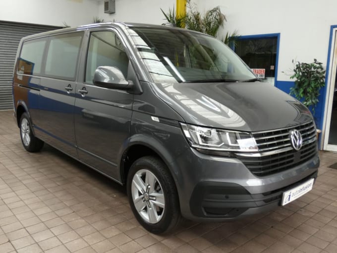 2025 Volkswagen Transporter Shuttle