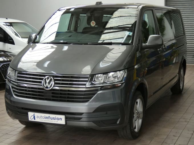 2025 Volkswagen Transporter Shuttle