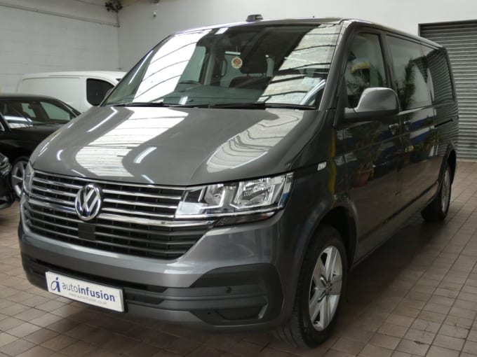 2025 Volkswagen Transporter Shuttle