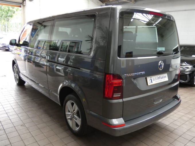 2025 Volkswagen Transporter Shuttle