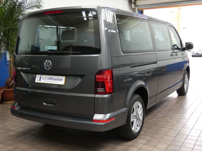 2025 Volkswagen Transporter Shuttle