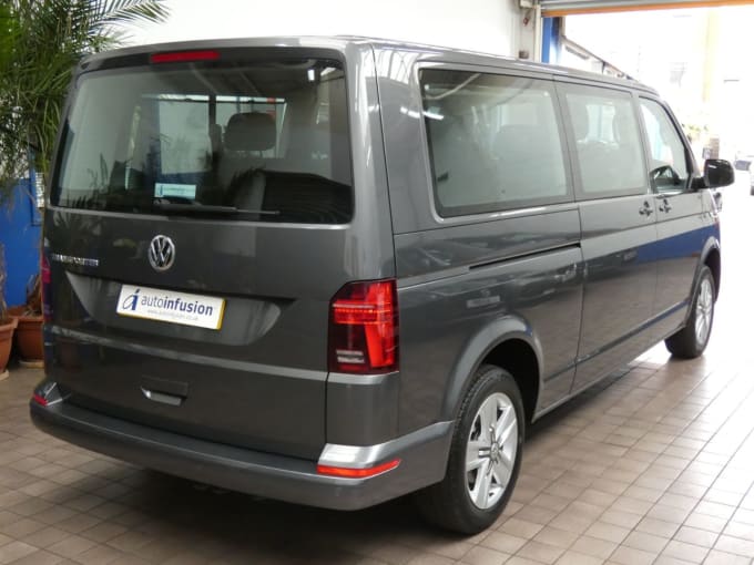 2025 Volkswagen Transporter Shuttle