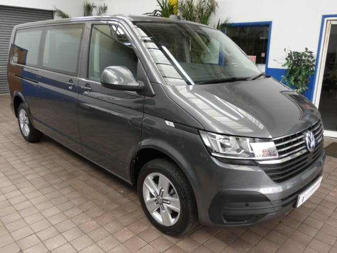 2025 Volkswagen Transporter Shuttle