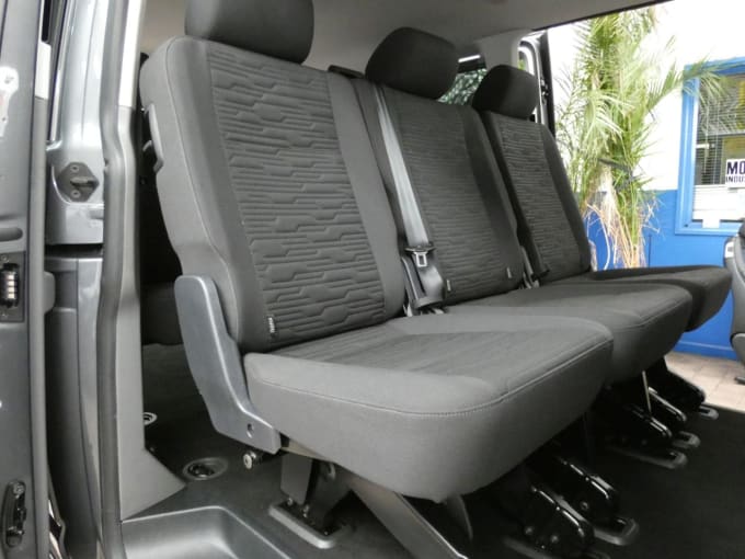 2025 Volkswagen Transporter Shuttle