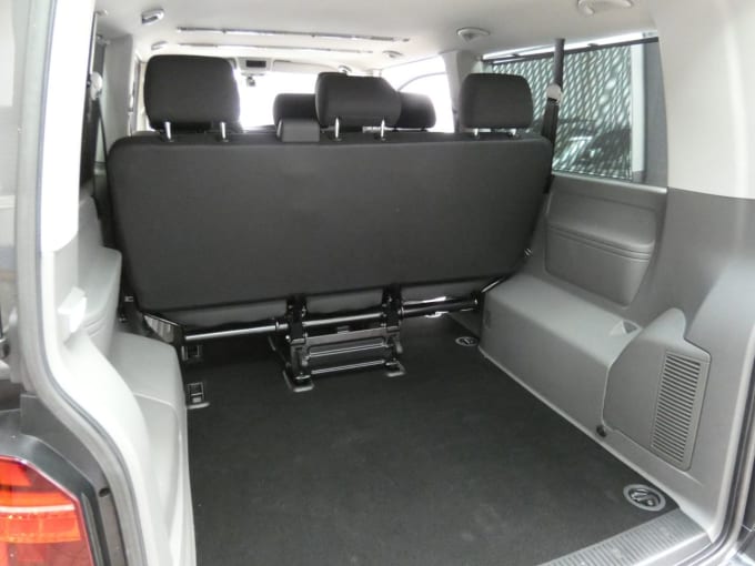 2025 Volkswagen Transporter Shuttle