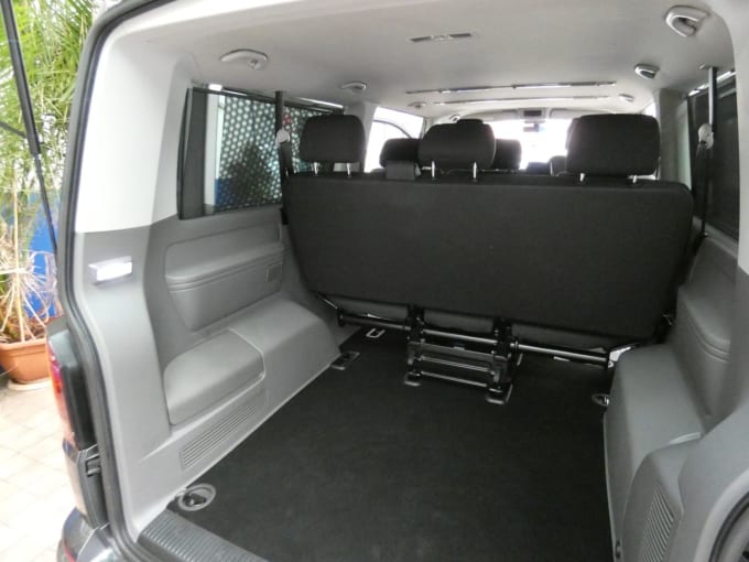 2025 Volkswagen Transporter Shuttle