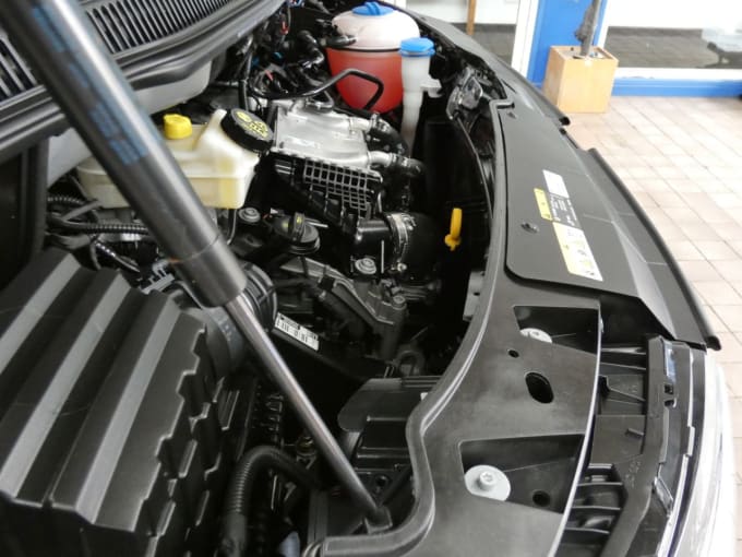 2025 Volkswagen Transporter Shuttle