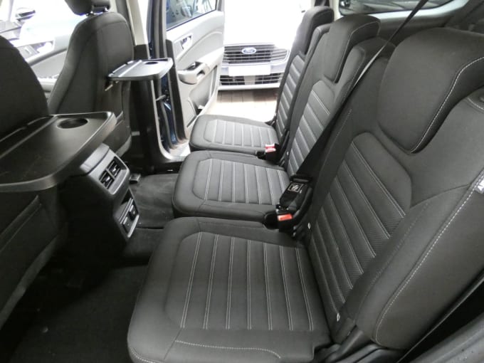 2025 Ford Galaxy