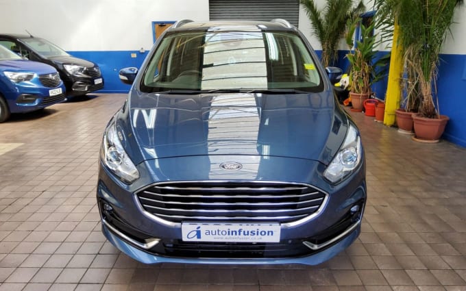 2025 Ford Galaxy