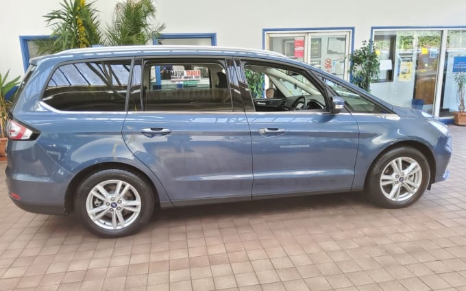 2025 Ford Galaxy