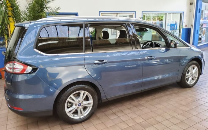 2025 Ford Galaxy