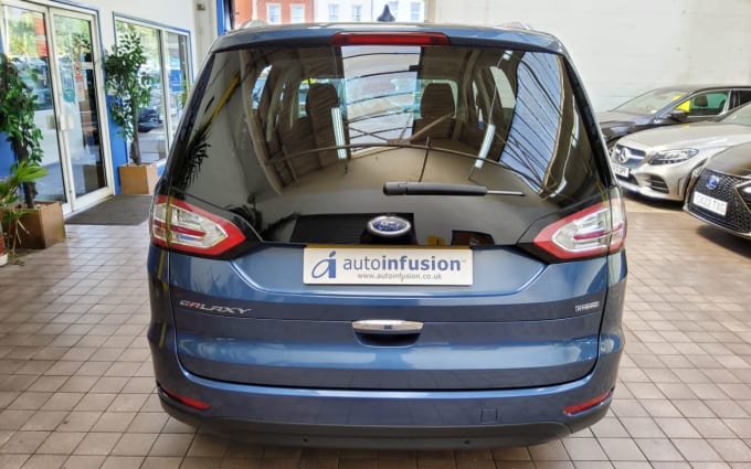 2025 Ford Galaxy