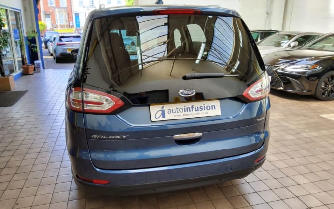 2025 Ford Galaxy