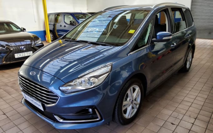 2025 Ford Galaxy