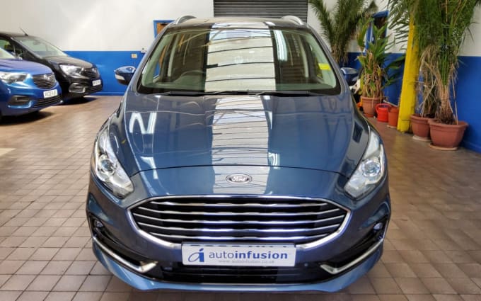 2025 Ford Galaxy