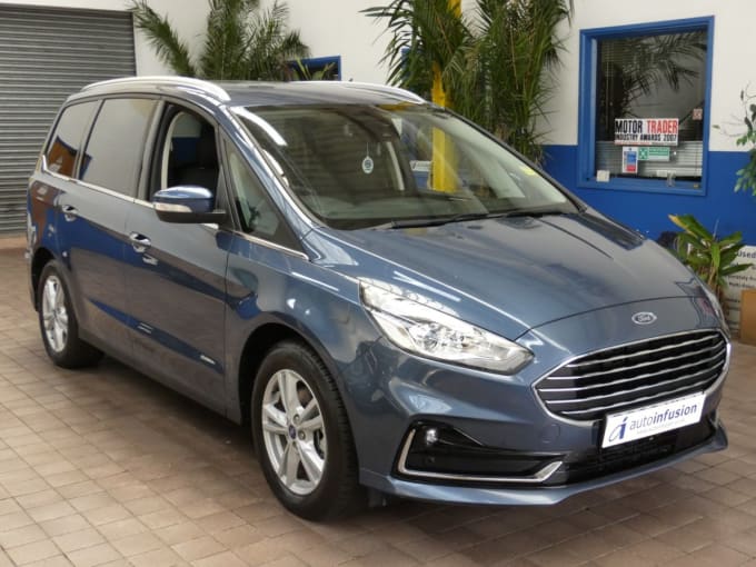 2025 Ford Galaxy