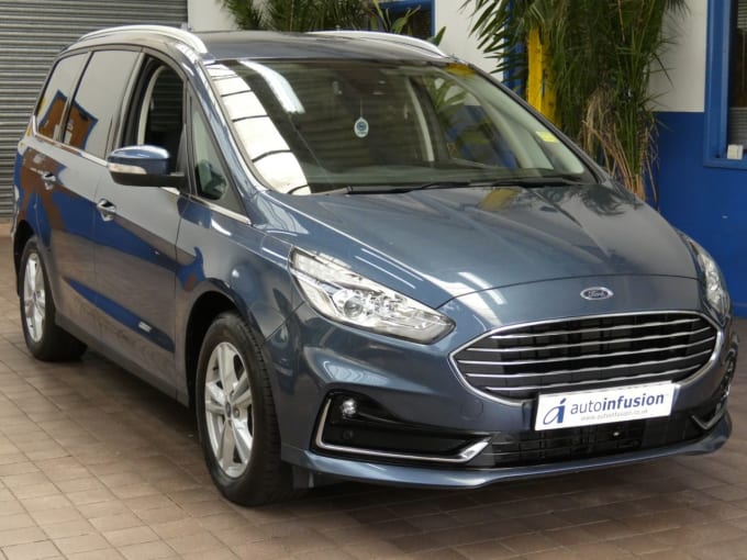 2025 Ford Galaxy