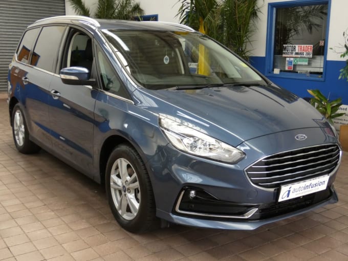 2025 Ford Galaxy