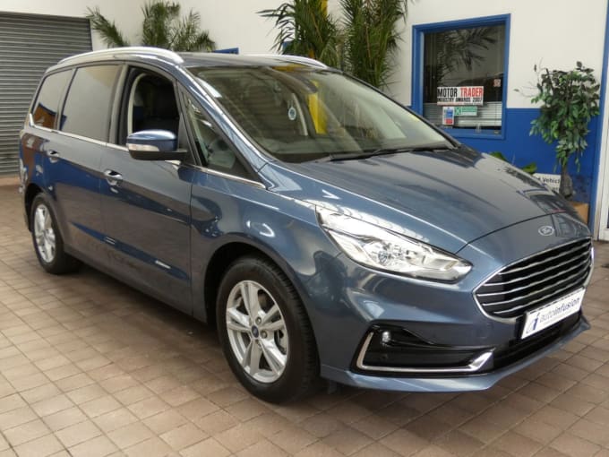 2025 Ford Galaxy