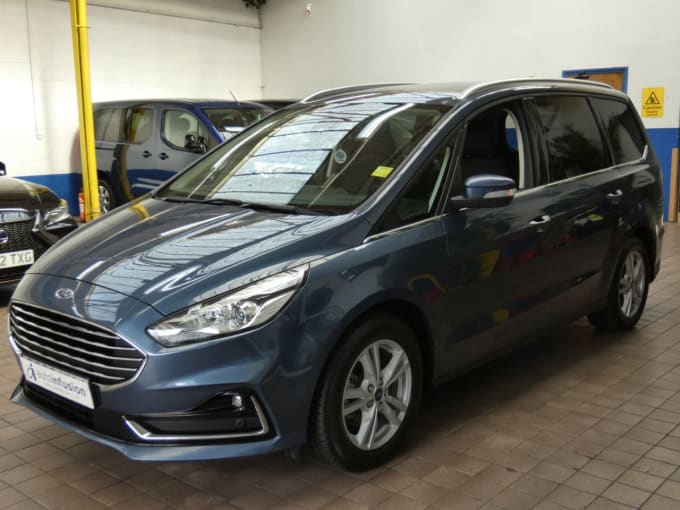 2025 Ford Galaxy